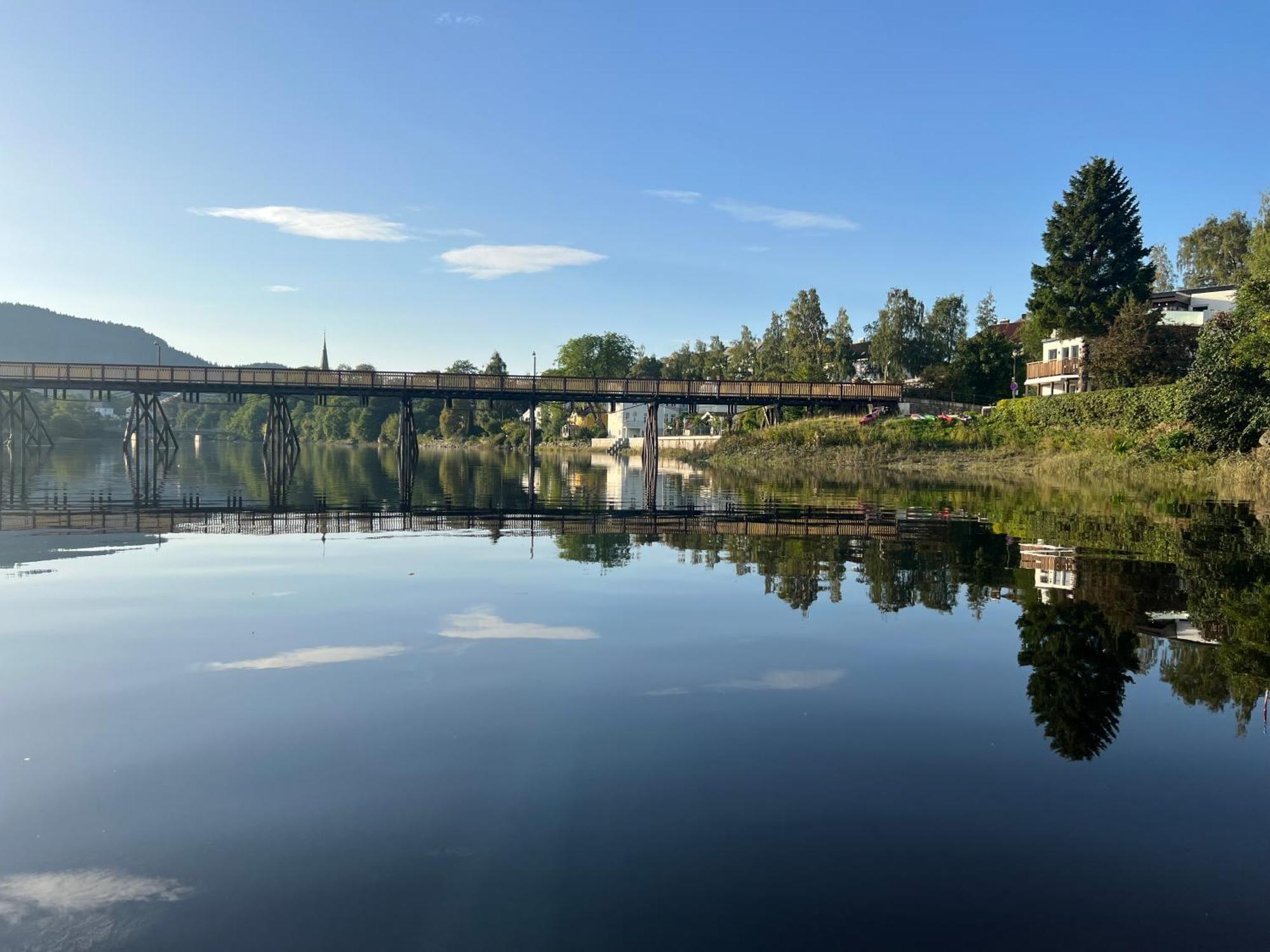 Unik Plass Ved Nidelva Trondheim Exteriér fotografie